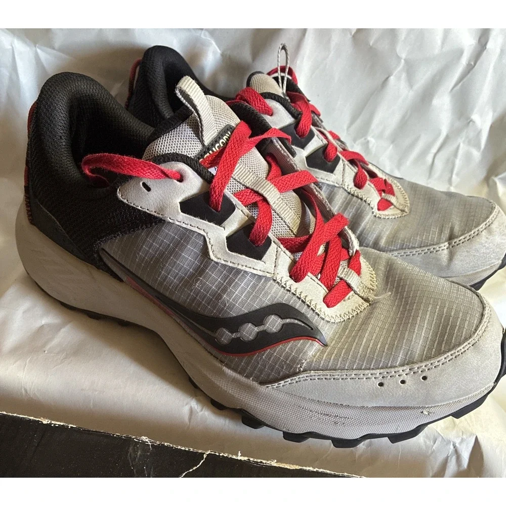 SAUCONY AURA TR Men's Trail Gray/ Red Running Wide Width Sz 9.5